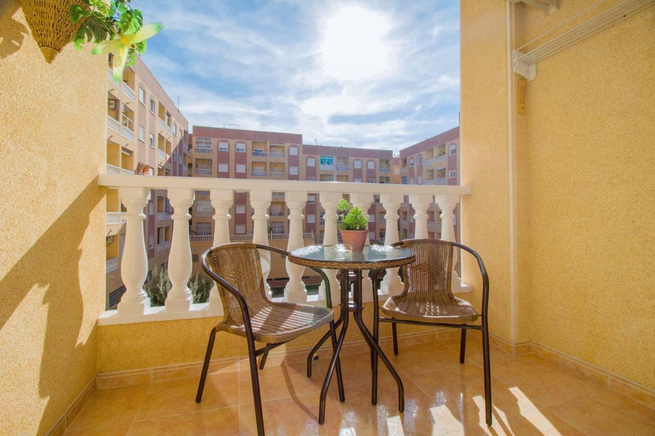 San Julian Apartamento Torrevieja Eksteriør billede